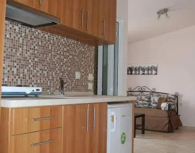 Thalia Apartment Nea Vrasna